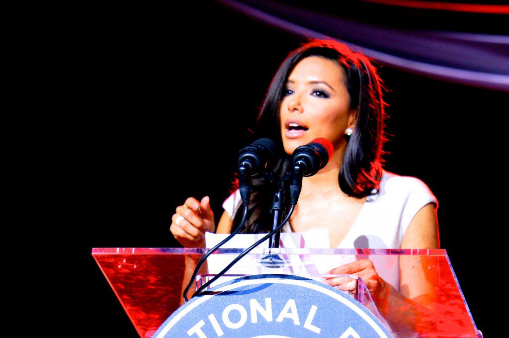 DSC08272-2326852557-O