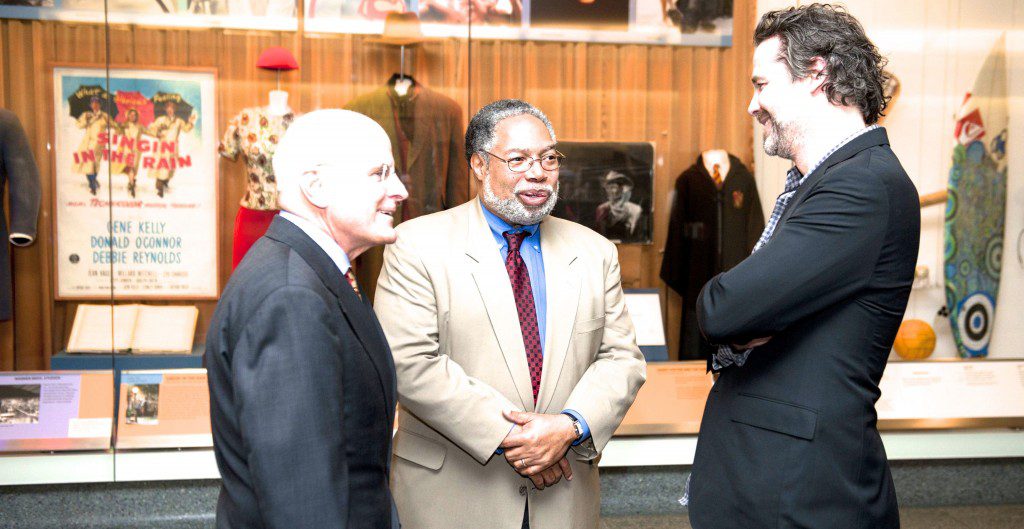 Smithsonian, Gray Bunch and Skundrick