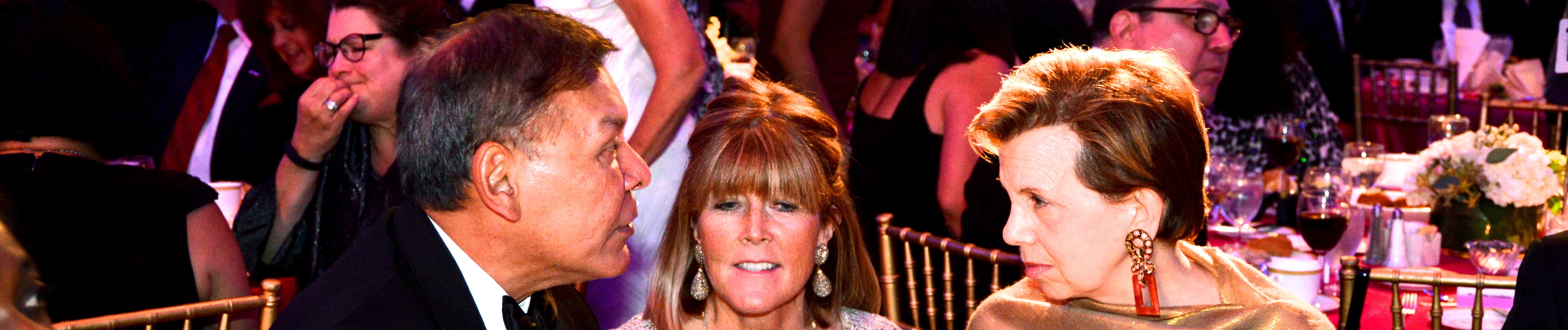 No Shutdown for Noche!