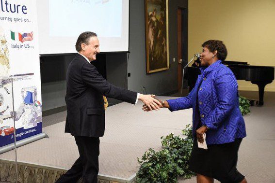 16691142154_6d94a7ccdc_z